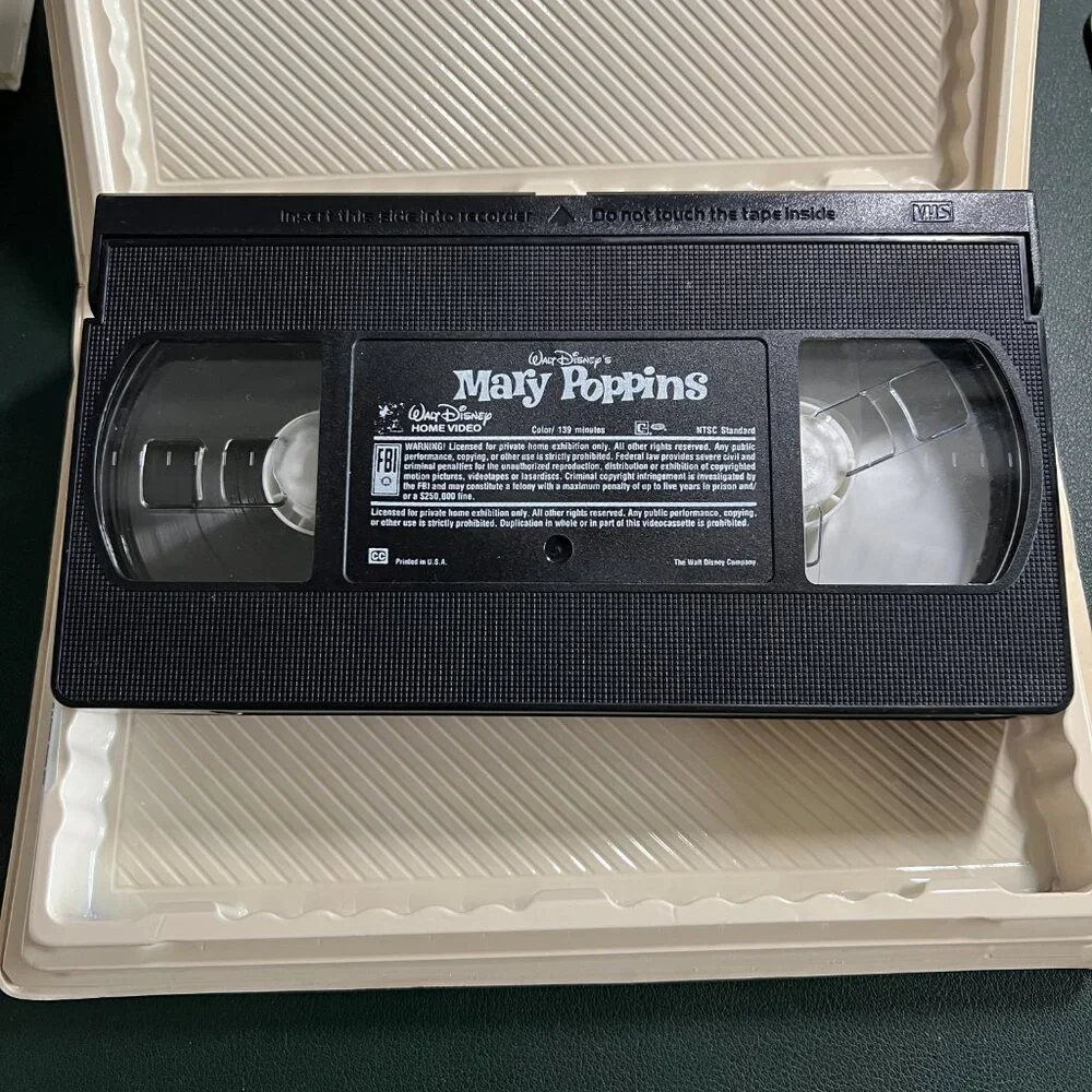 Disney’s Mary Poppins VHS – Vintage Julie Andrews Classic THX Certified Edition